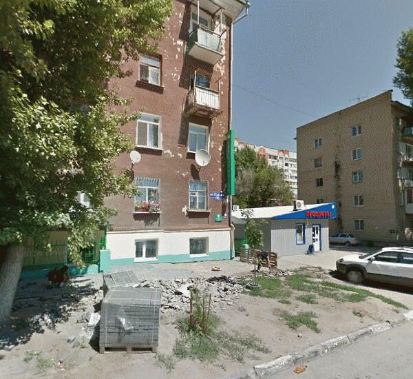 Банкомат Сбербанка России по адресу ул. 2-я Садовая,  д. 132