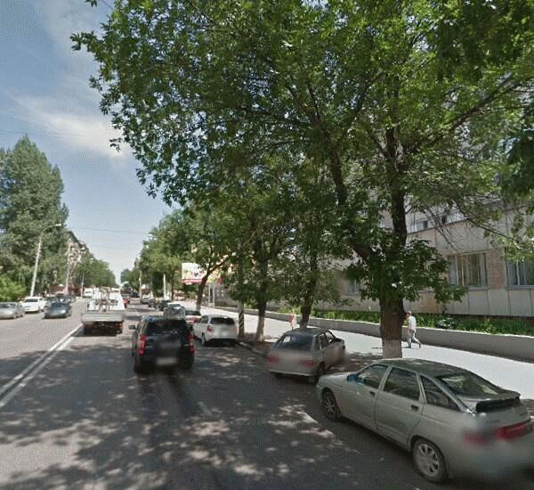 Банкомат Сбербанка России по адресу ул. Чапаева,  19/27